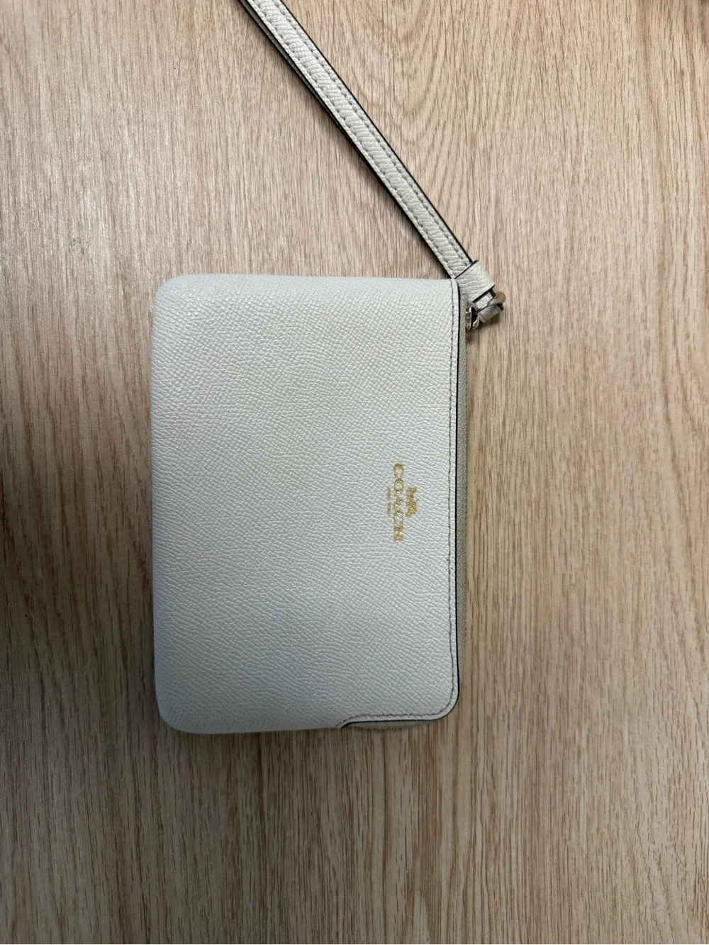 Coach Ivory White Leather Zip Wristlet Wallet Gold Hardware